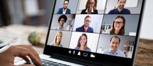 alt = "communication et collaboration à distance en télétravail"